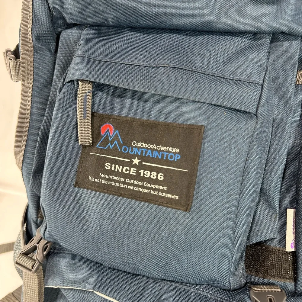 #147 Outdoor Adventure Mountain Top Backpack Traveling 40L w/ Raincover